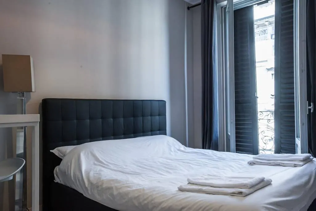 Cadorna Suites ميلان 0*,
